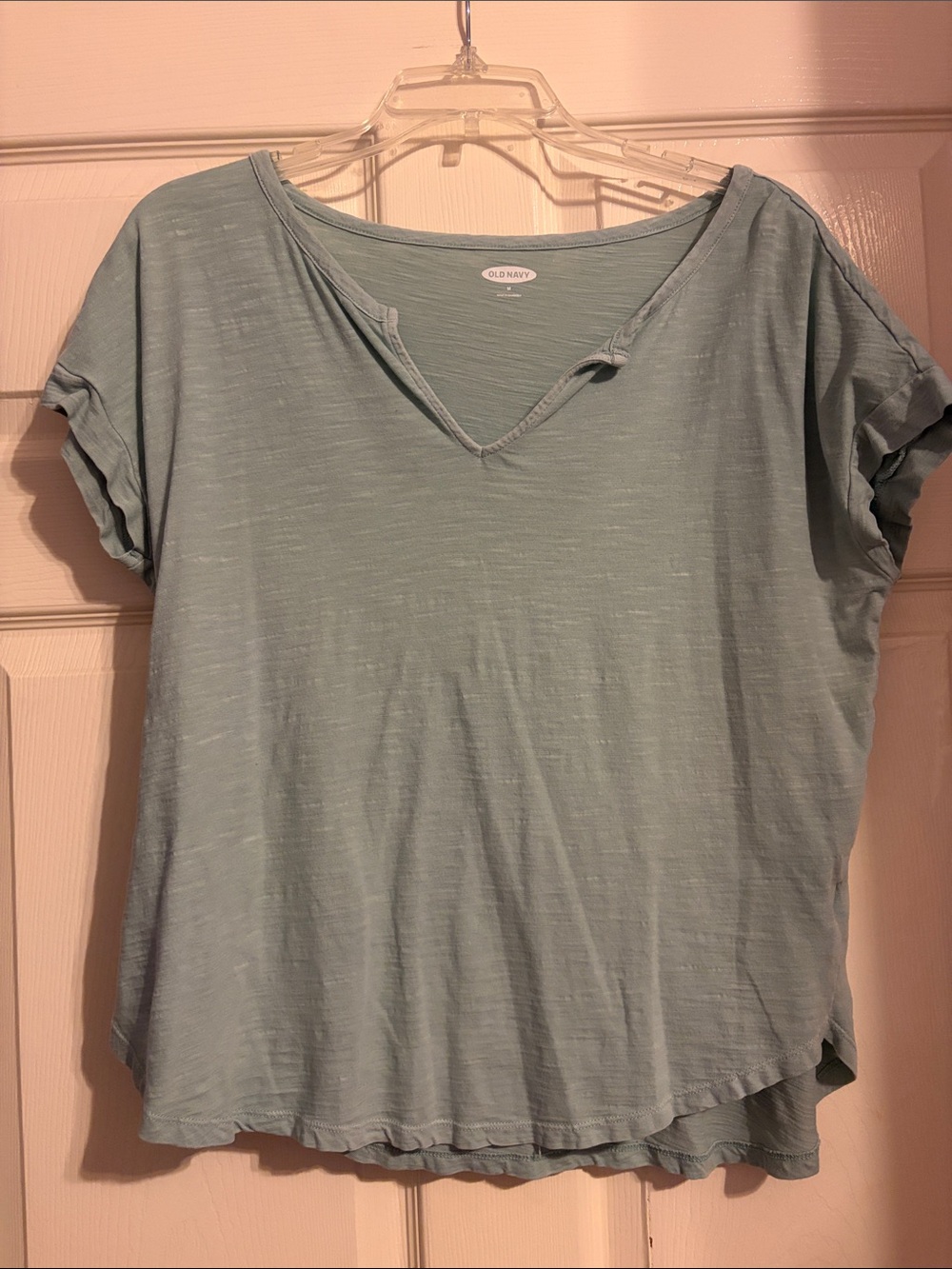 Old Navy Women's Sage Green V-Neck Short Sleeve Tee